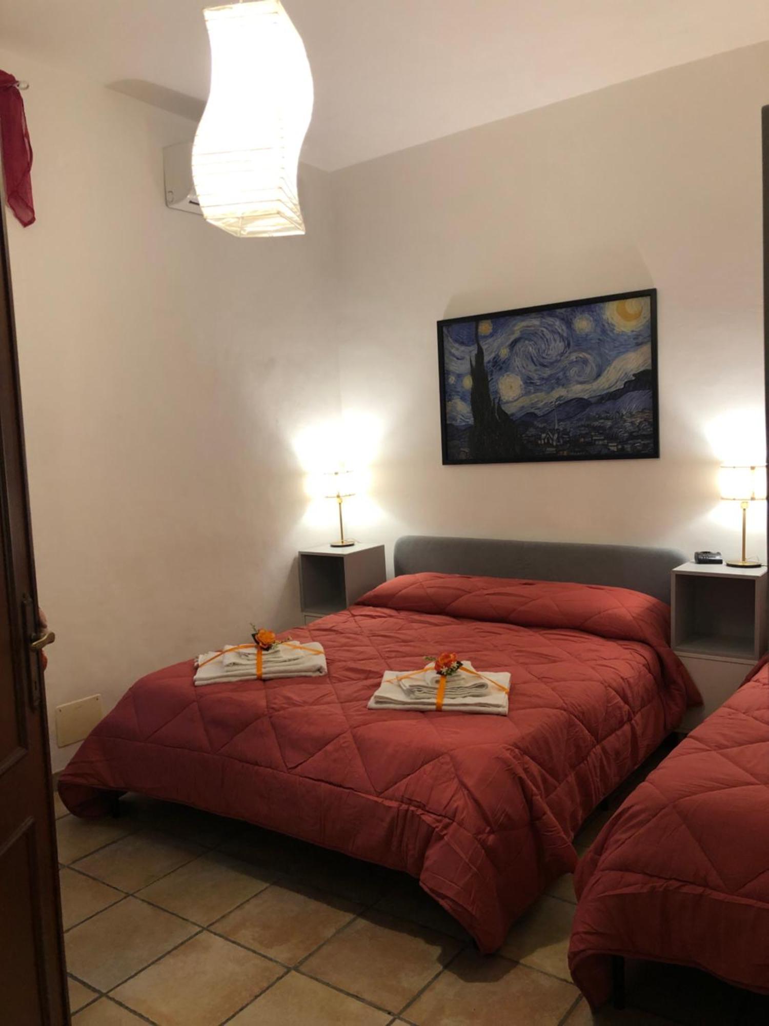 ヴィテルボ La Finestra Di Umberto Vicino Al Centro Con Parcheggio Privato Bed & Breakfast エクステリア 写真